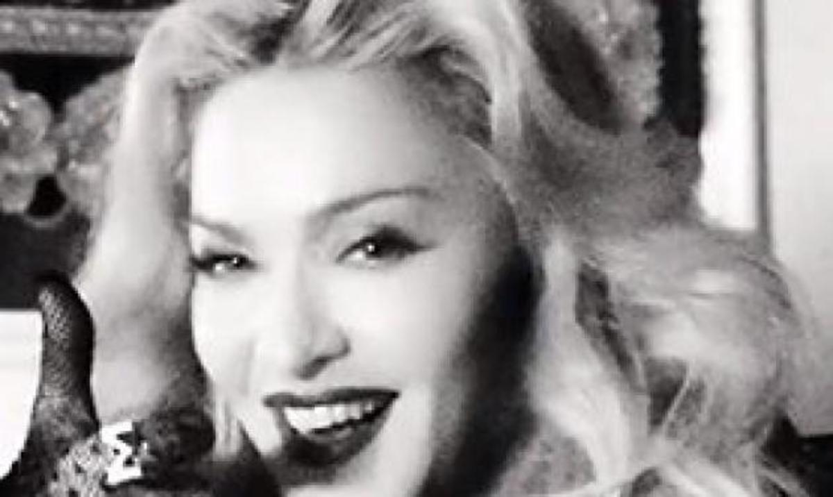 Madonna: Γιορτάζει τα 56 της χρόνια με μία topless φωτογραφία στο instagram