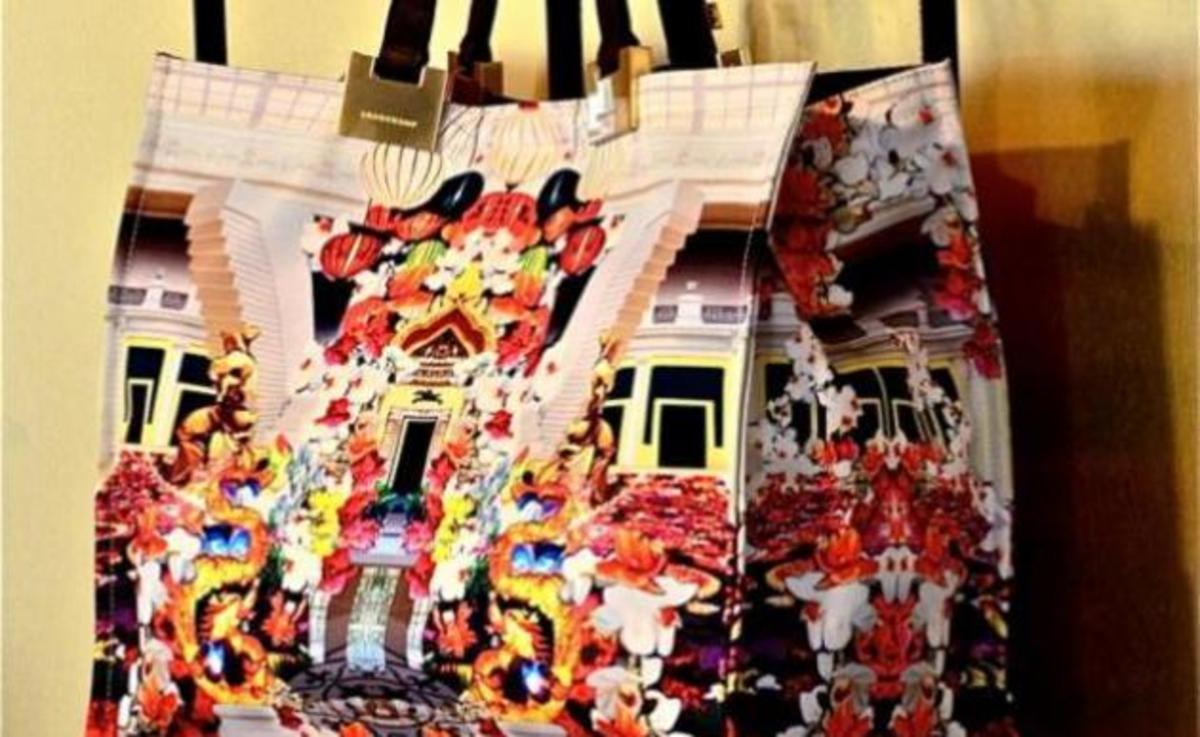 Η Mary Katrantzou συνεργάζεται με την Longchamp! Δες τις τσάντες..