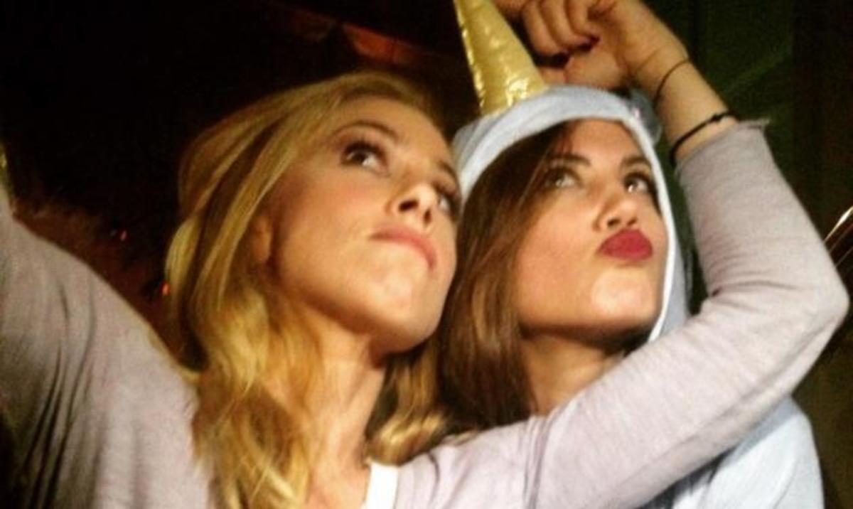 Ντορέττα Παπαδημητρίου: Τα νυχτοπερπατήματά της με την κολλητή της Μαίρη Συνατσάκη!