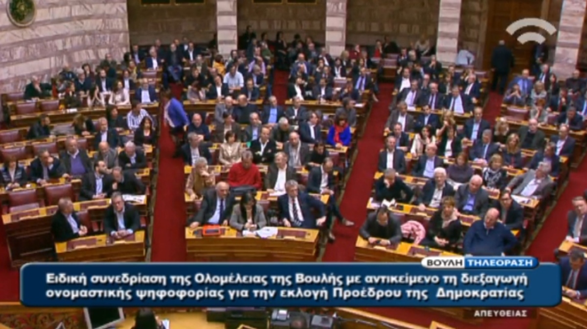 Είπε “ναι” η Μακρή