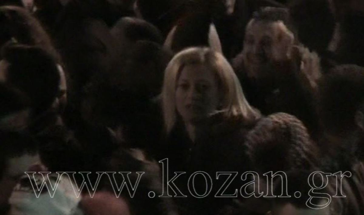 Βίντεο: Η Ραχήλ Μακρή ξεφαντώνει σε αποκριάτικο πάρτι!