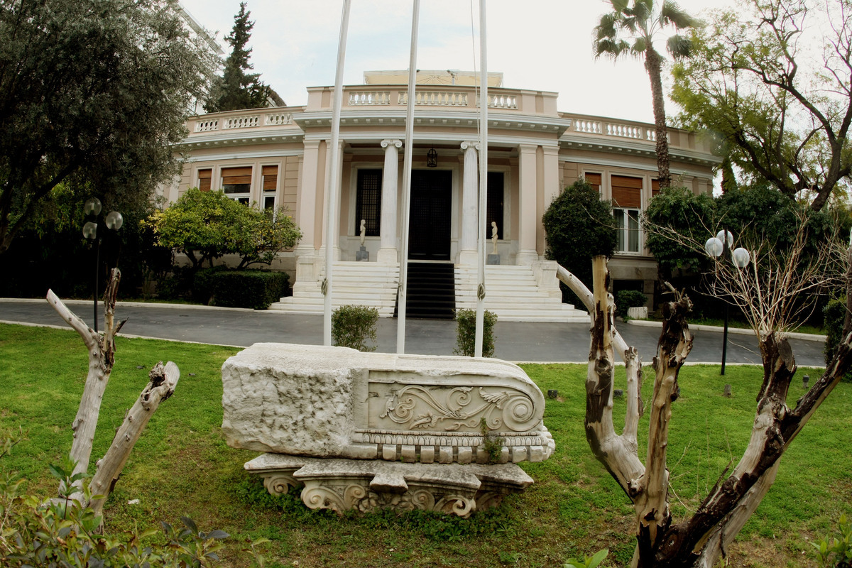 To Μαξίμου επιμένει ότι η κατάσταση είναι διαχειρίσιμη με το χρηματοδοτικό κενό