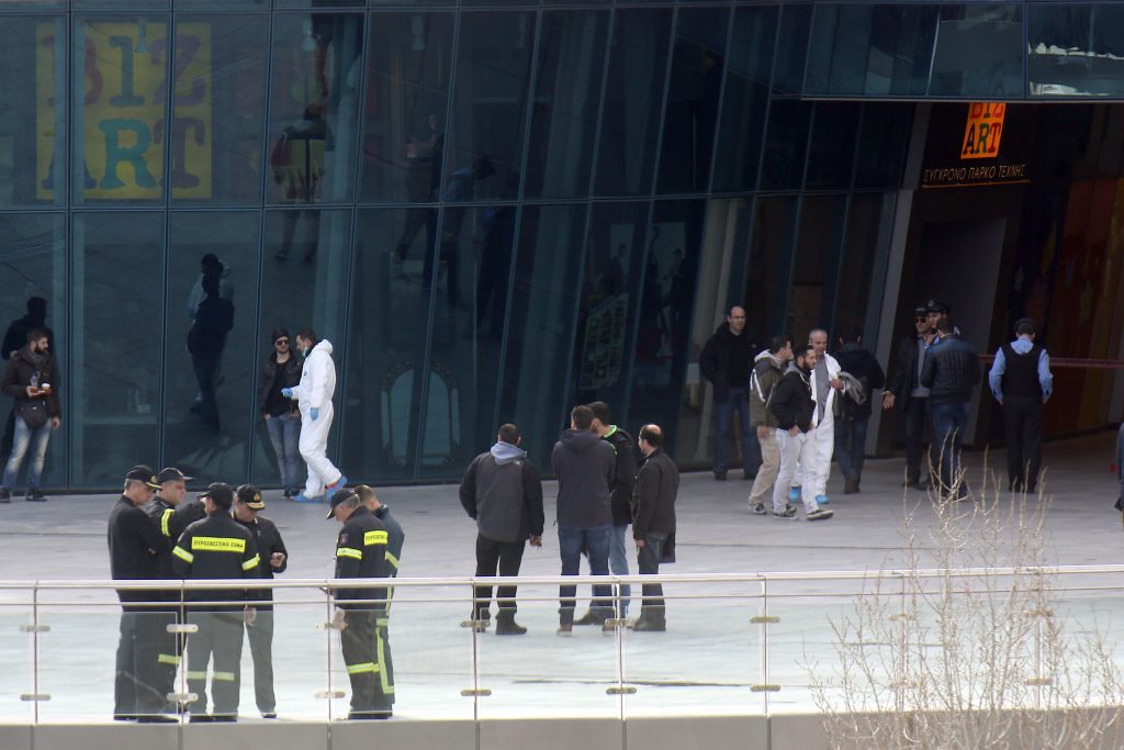 Η Χρυσή Αυγή ξέρει τους τρομοκράτες του Mall;
