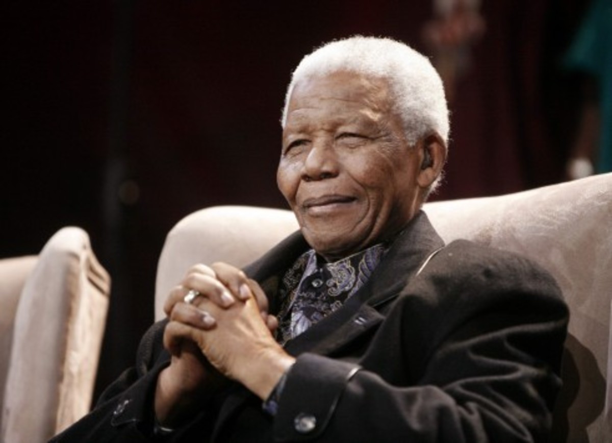 Εξιτήριο για τον Μαντέλα – Με πνευμονικό οίδημα στο σπίτι του