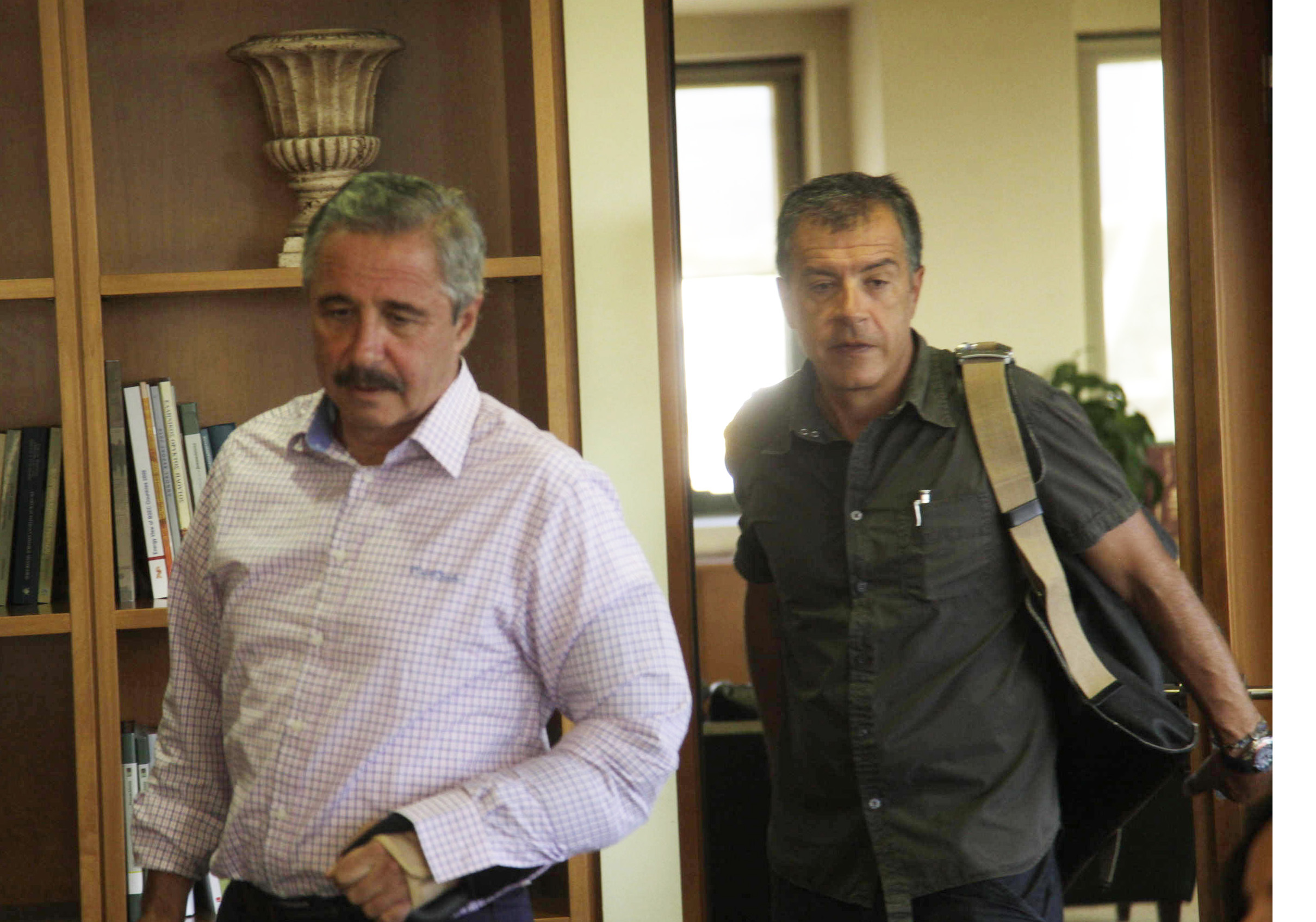Για ζητήματα περιβάλλοντος και ενέργειας ενημέρωσε τον Στ. Θεοδωράκη ο Γ. Μανιάτης