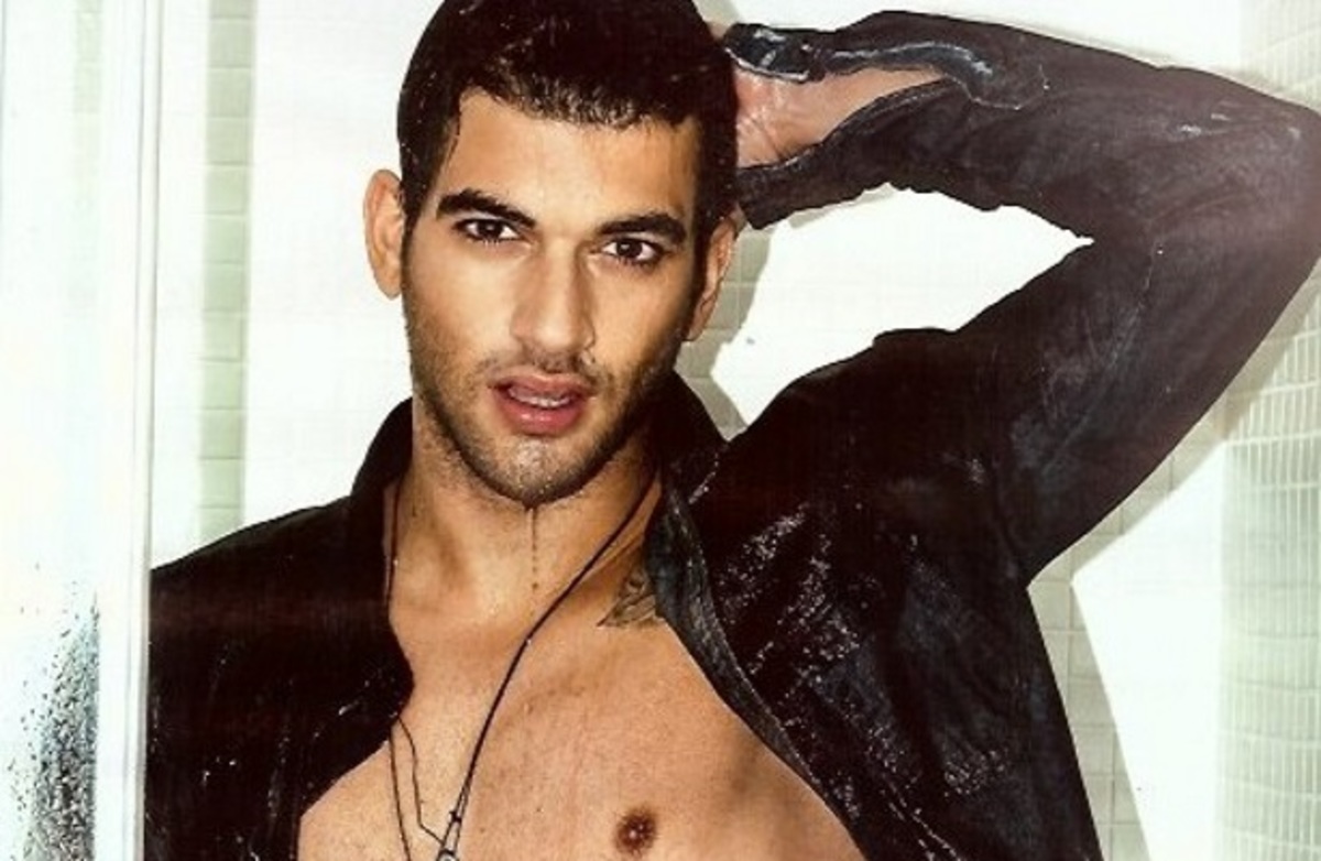 Η αποτυχημένη βουτιά του Μάνου Ιωάννου στην πισίνα! ΒΙΝΤΕΟ