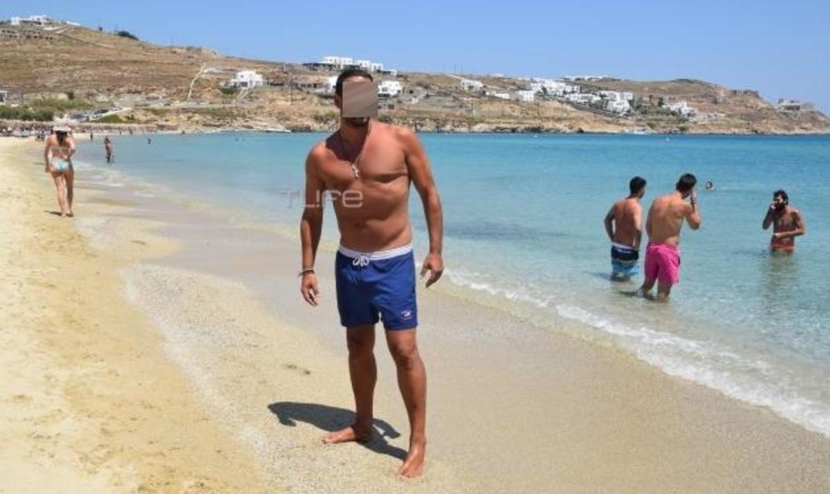 Μπορείς να αναγνωρίσεις ποιο μοντέλο που μεσουρανούσε στα 90’s λιάζεται στη Μύκονο;