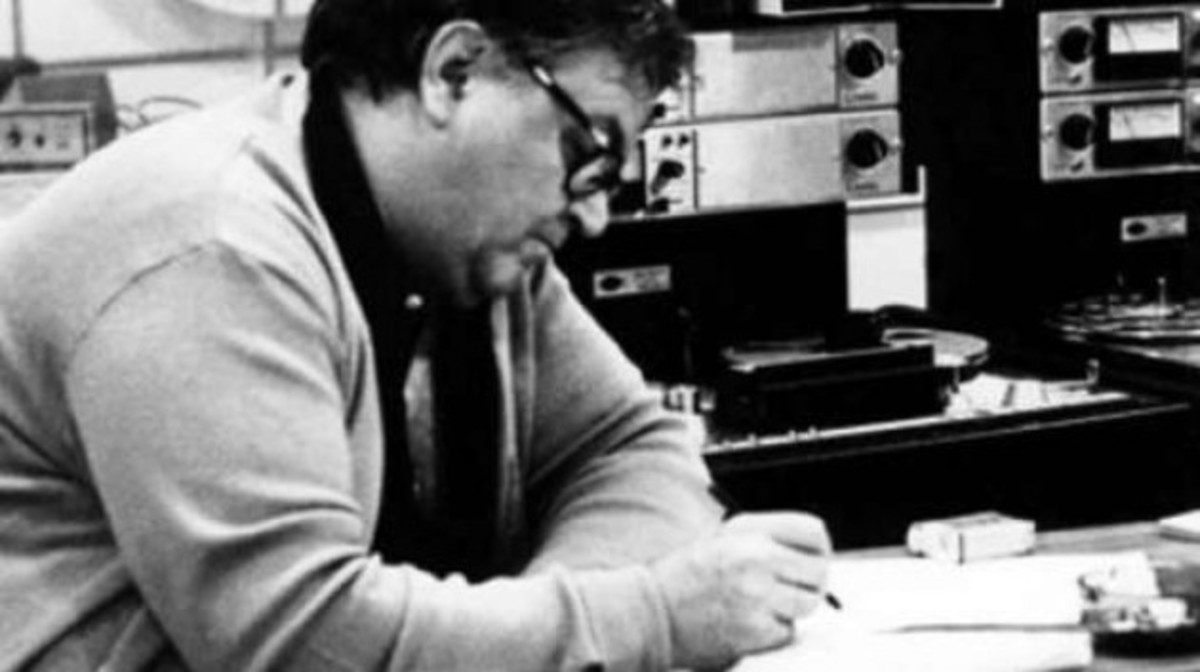 20 χρόνια χωρίς τον Μάνο μ΄ ένα κείμενό του για τον νεοναζισμό