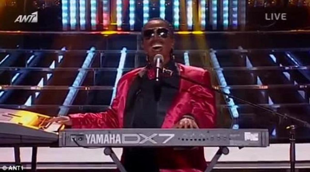 Διεθνές …θάψιμο στη Μαντώ για την εμφάνισή της ως Stevie Wonder στο YFSF!