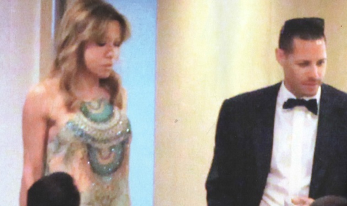 Cannes 2015: Φωτογραφίες από την άφιξη των Λάτση – Κασιδόκωστα με την πολυτελή θαλαμηγό τους