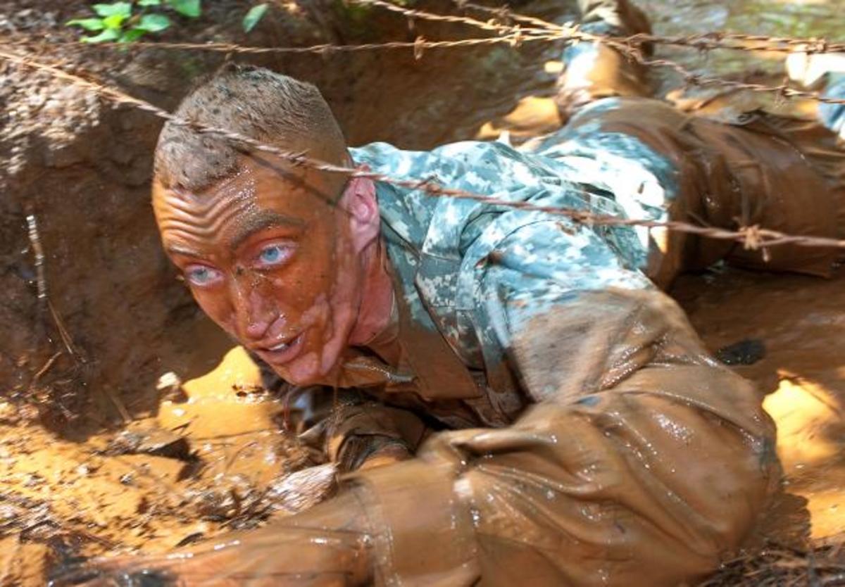 Οι Ειδικές Δυνάμεις και οι ανεγκέφαλοι που θέλουν να τις εκμεταλλευθούν – Απάντηση στον οχετό