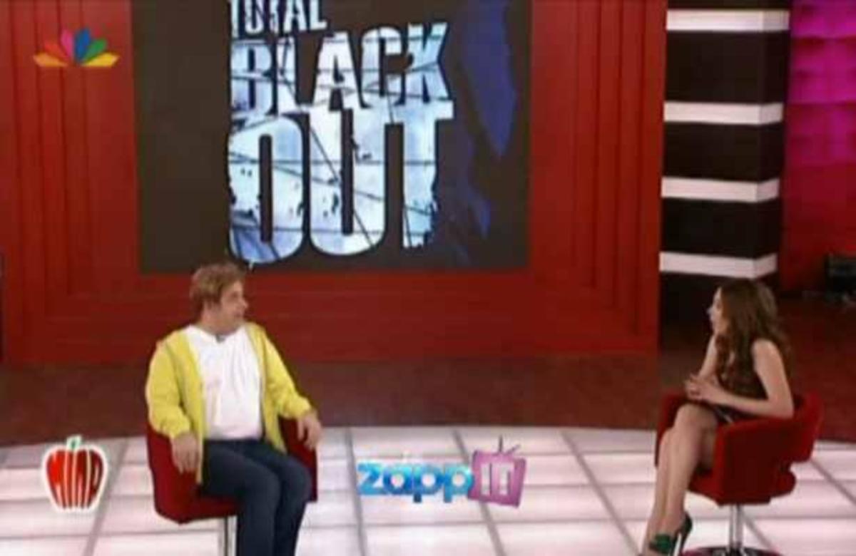 Ο Μ. Σεφερλής σατιρίζει τα τηλεοπτικά παιχνίδια!