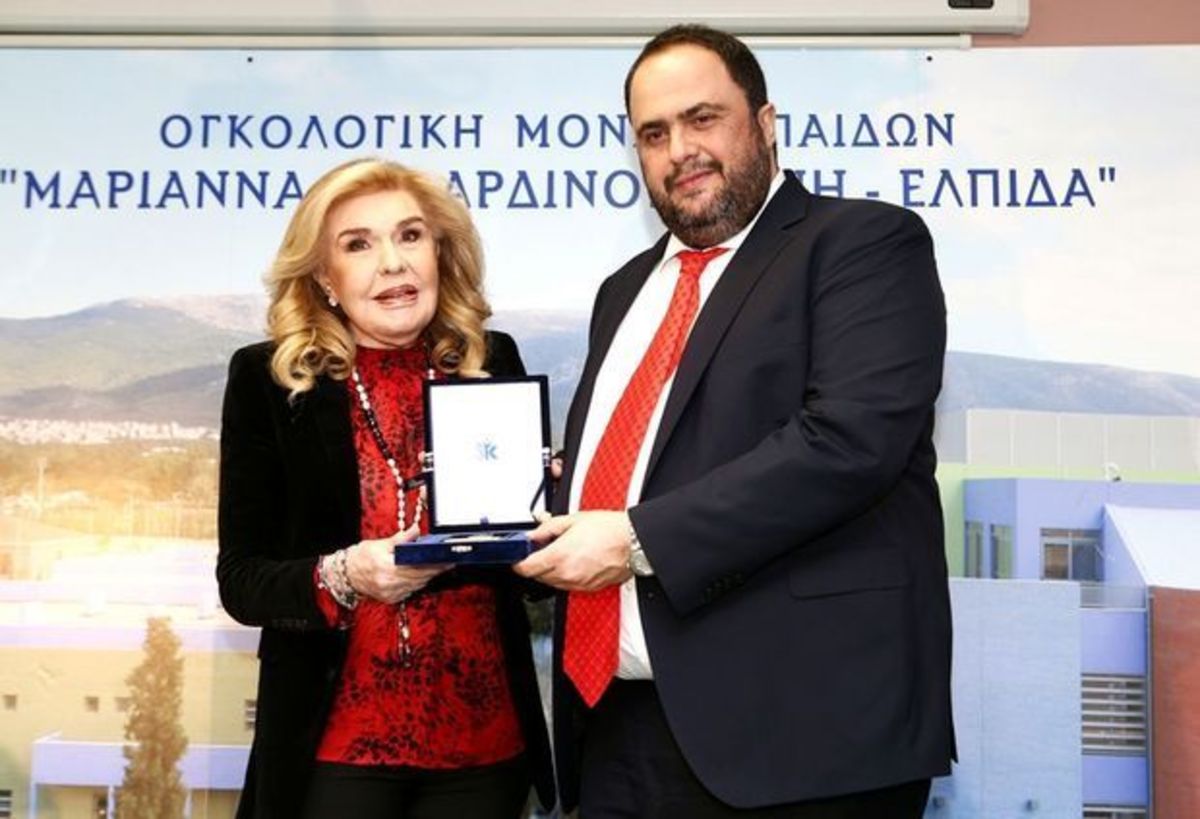 Ενίσχυσε το σύλλογο “Ελπίδα” ο Βαγγέλης Μαρινάκης