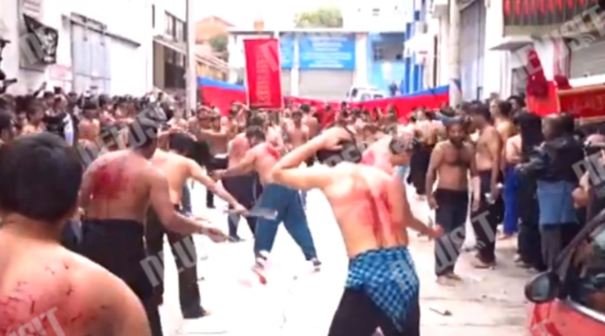 Μουσουλμάνοι αυτομαστιγώνονται στον Πειραιά