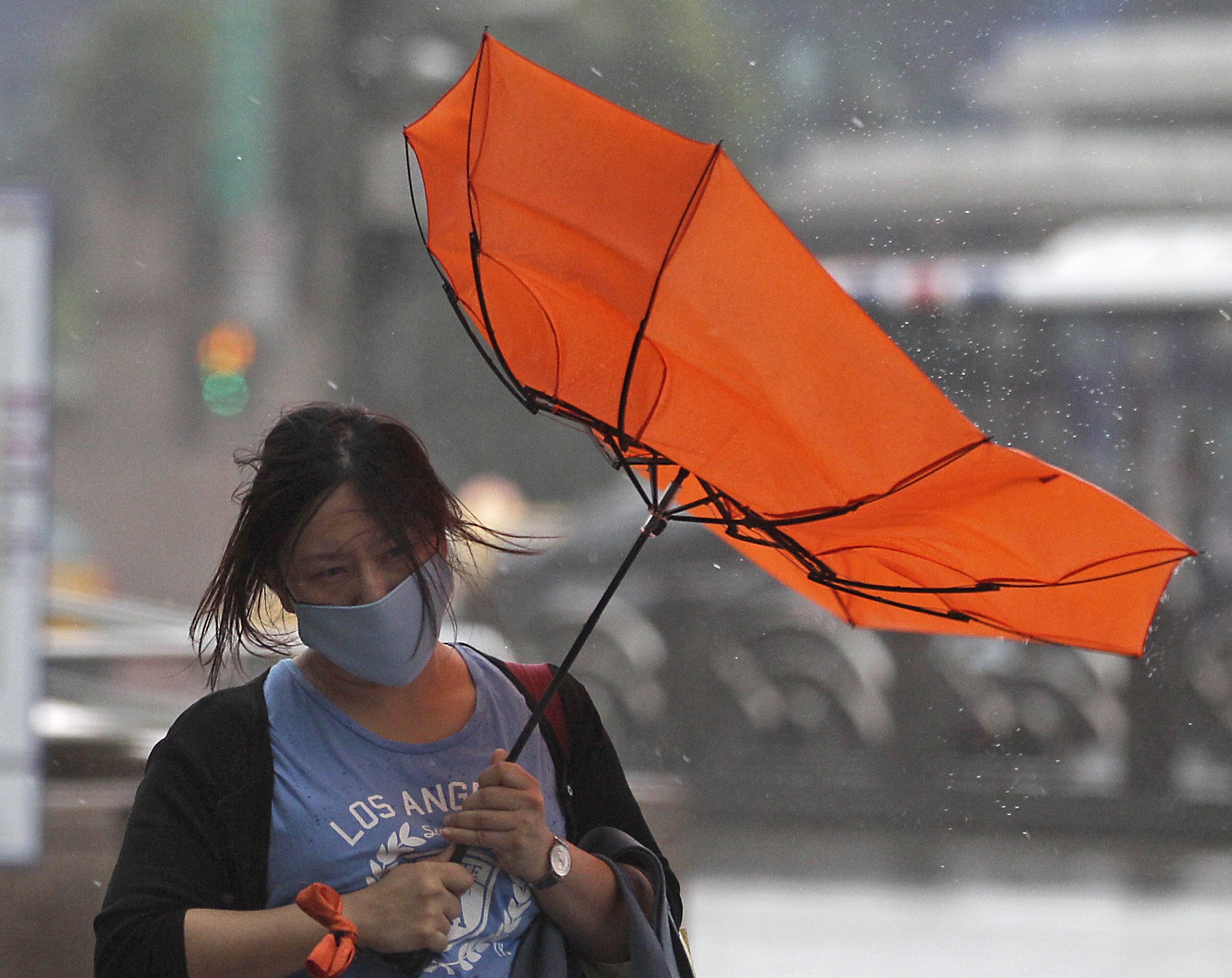 Ο τυφώνας Μάτμο χτυπάει την Ταϊβάν – Συγκλονιστικό βίντεο