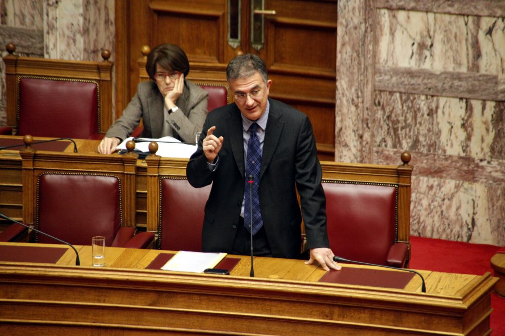 Αθάνατο ελληνικό δημόσιο! Ψάχνουμε καπετάνιο δημόσιο υπάλληλο