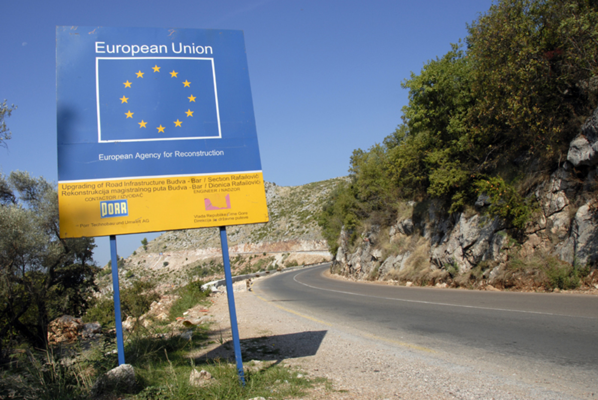 Ο Σόιμπλε θέλει να μας κάνει Μαυροβούνιο! – Η ιστορία του και τι ισχύει εκεί για το νόμισμα