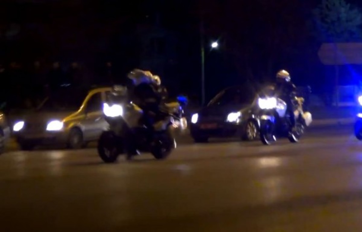 ΜΑΤ στις αυτοσχέδιες κόντρες