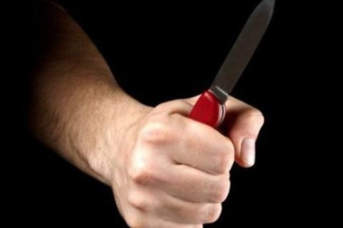 Ανήλικος μαχαίρωσε 18χρονο στο Βόλο