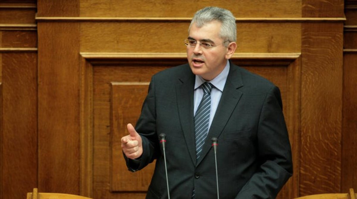 Χαρακόπουλος: Η χώρα μεταξύ σφύρας, της Τρόικας, και άκμονος, του ΣΥΡΙΖΑ