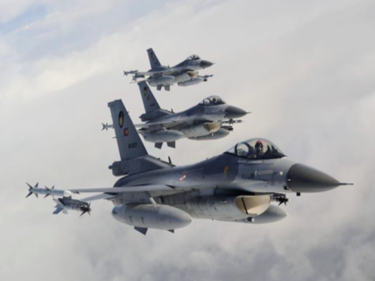 “Καμμένο στα Ίμια εσείς, αρχηγό Αεροπορίας στο Αιγαίο εμείς”