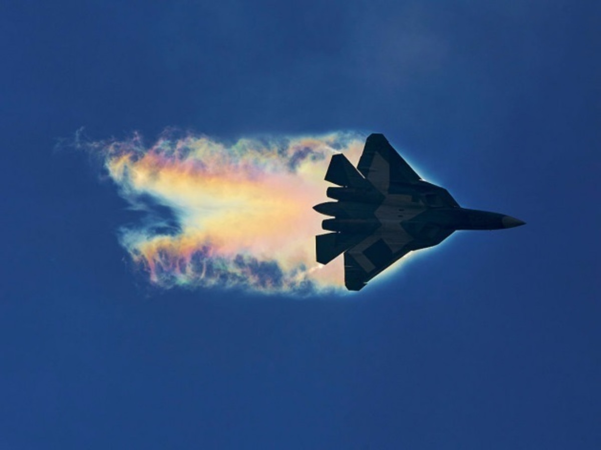 Δείτε το “αόρατο” μαχητικό της Ρωσίας εν ώρα δράσης [vid]