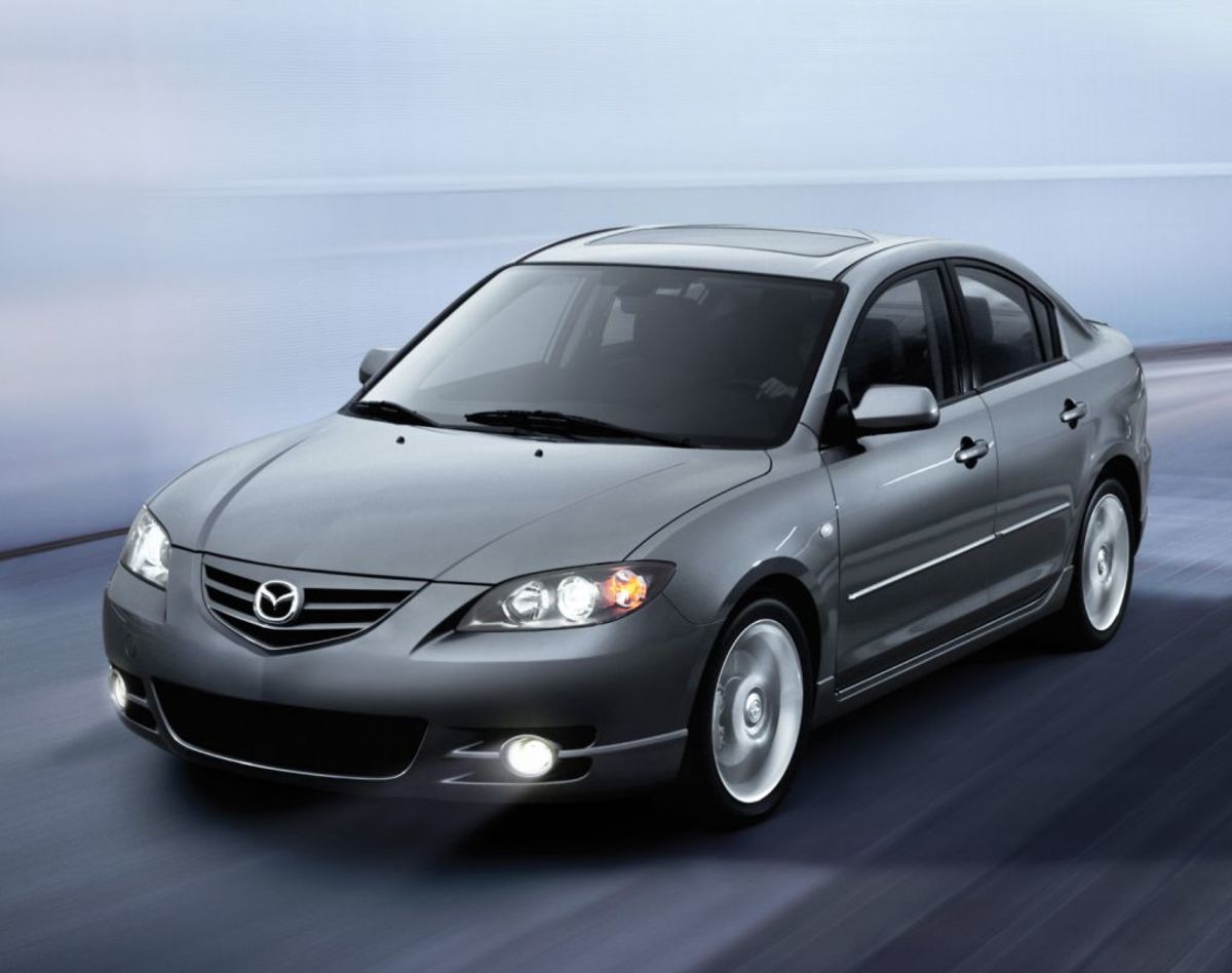 Ανακαλούνται 90.000 Mazda – Η Toyota σταματά τις πωλήσεις Lexus