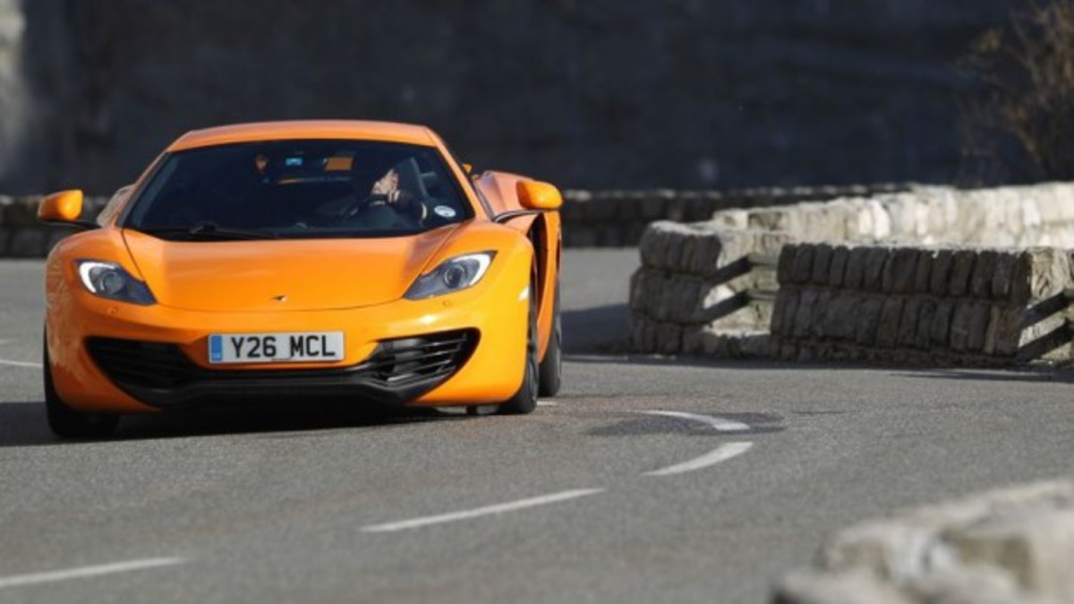 McLaren: Ετοιμάζει ισχυρότερη έκδοση της 12C για να ανταγωνιστεί την Ferrari 458 Speciale