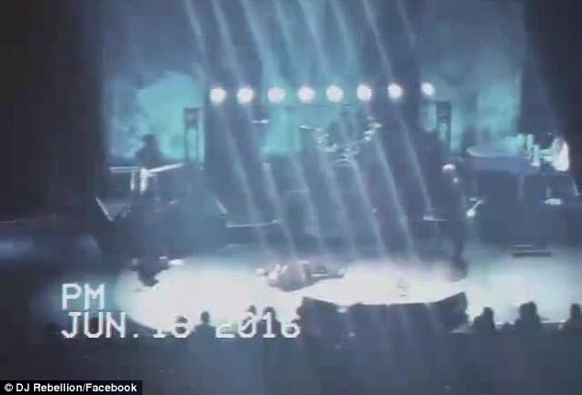 Η στιγμή που ο Meat Loaf κατερρέει στην σκηνή – ΒΙΝΤΕΟ