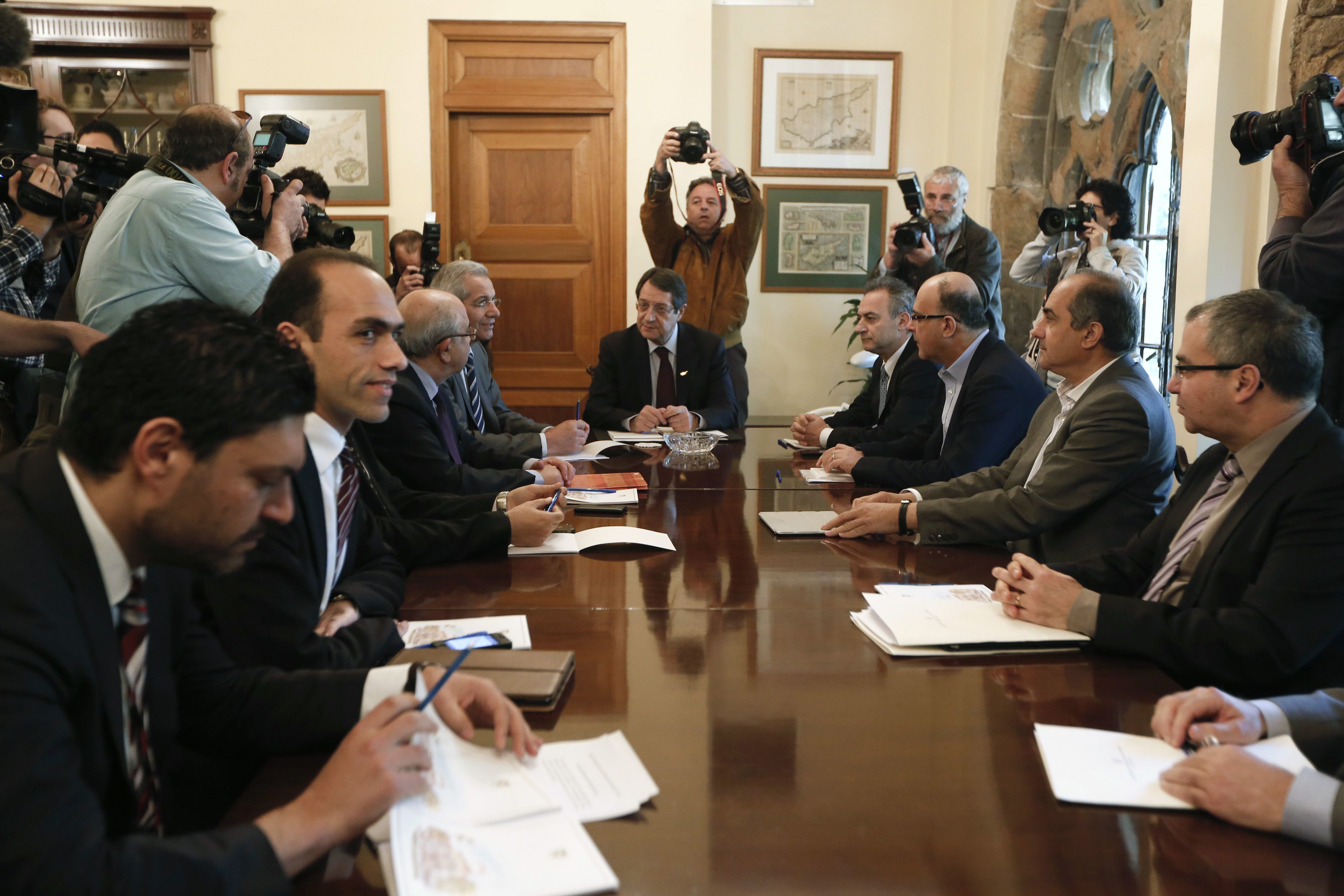 Απόλυτο αδιέξοδο στην Κύπρο – Όχι σε όλα από την άκαμπτη τρόικα – Έκτακτο υπουργικό συμβούλιο