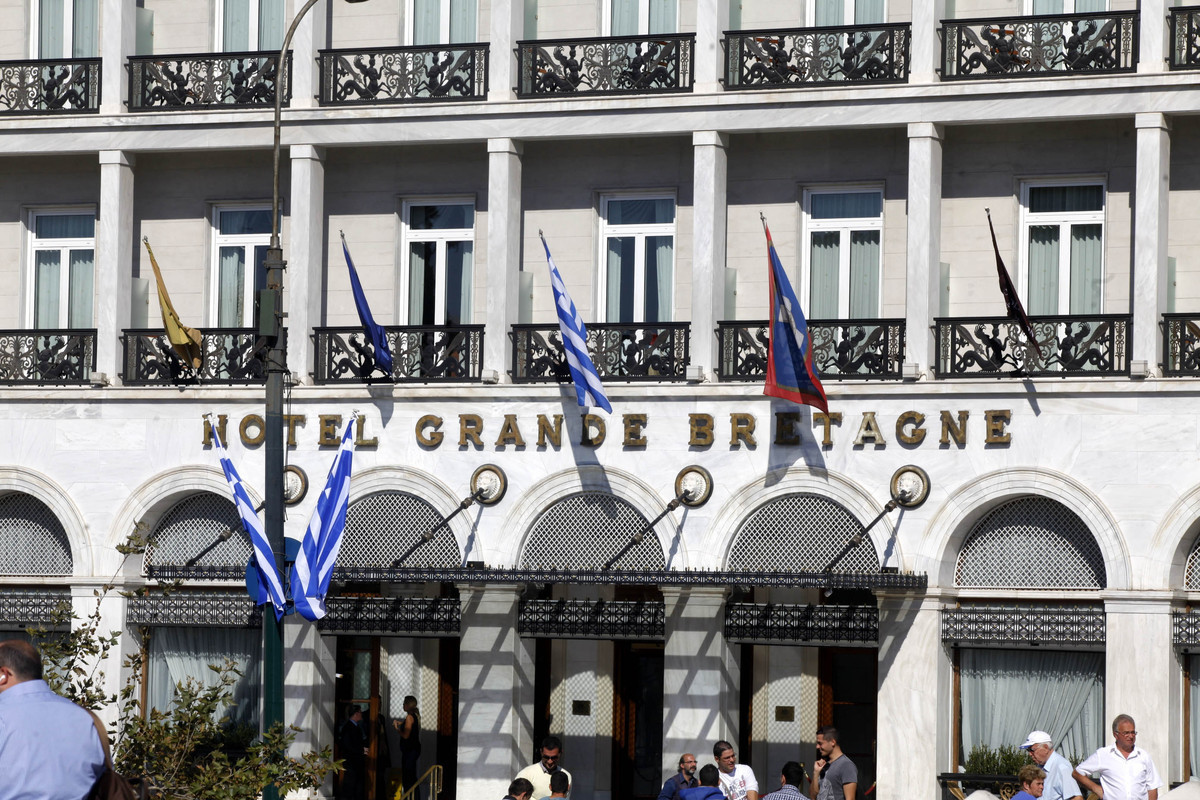 Λάμψα: Επενδύει στο καζίνο Πάρνηθας και Θεσσαλονίκης – Deal με τράπεζες για την Regency Η.Ι.