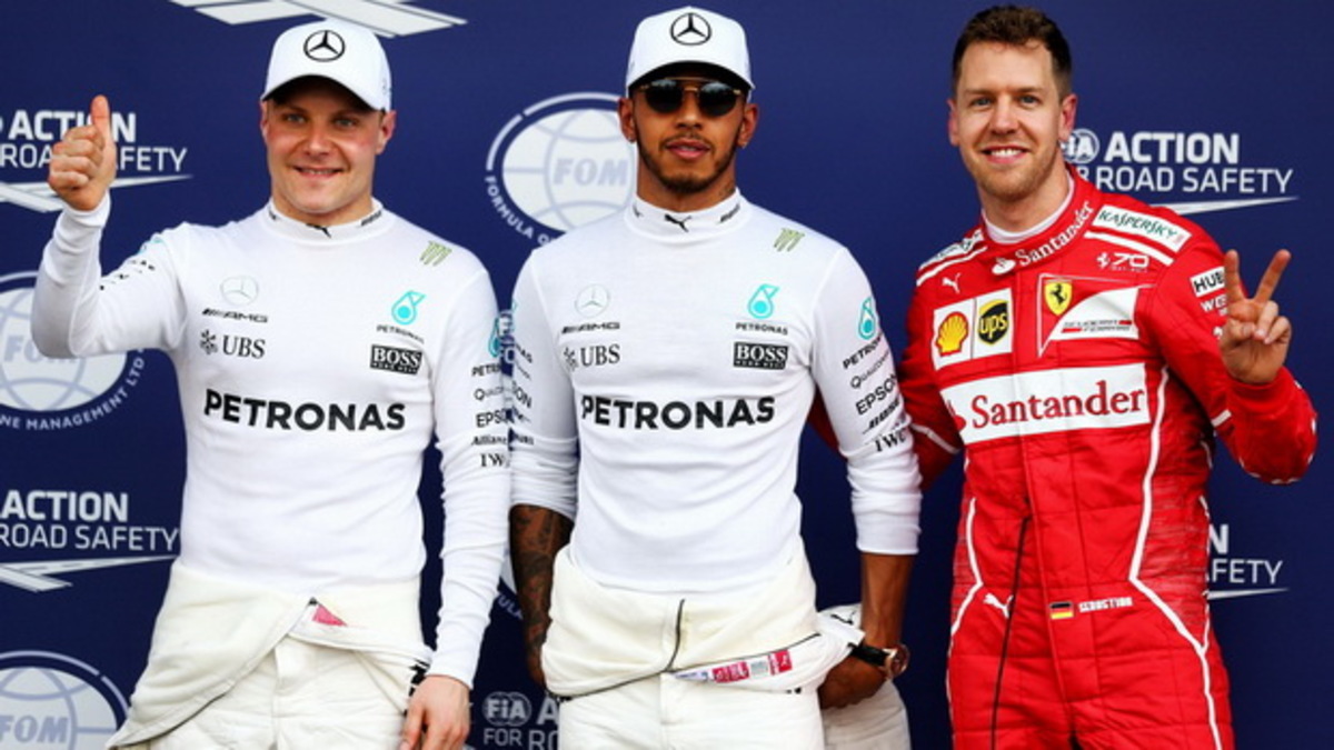 Formula 1: Ο Hamilton την pole στην Αυστραλία, με πολύ ανταγωνιστική την Ferrari