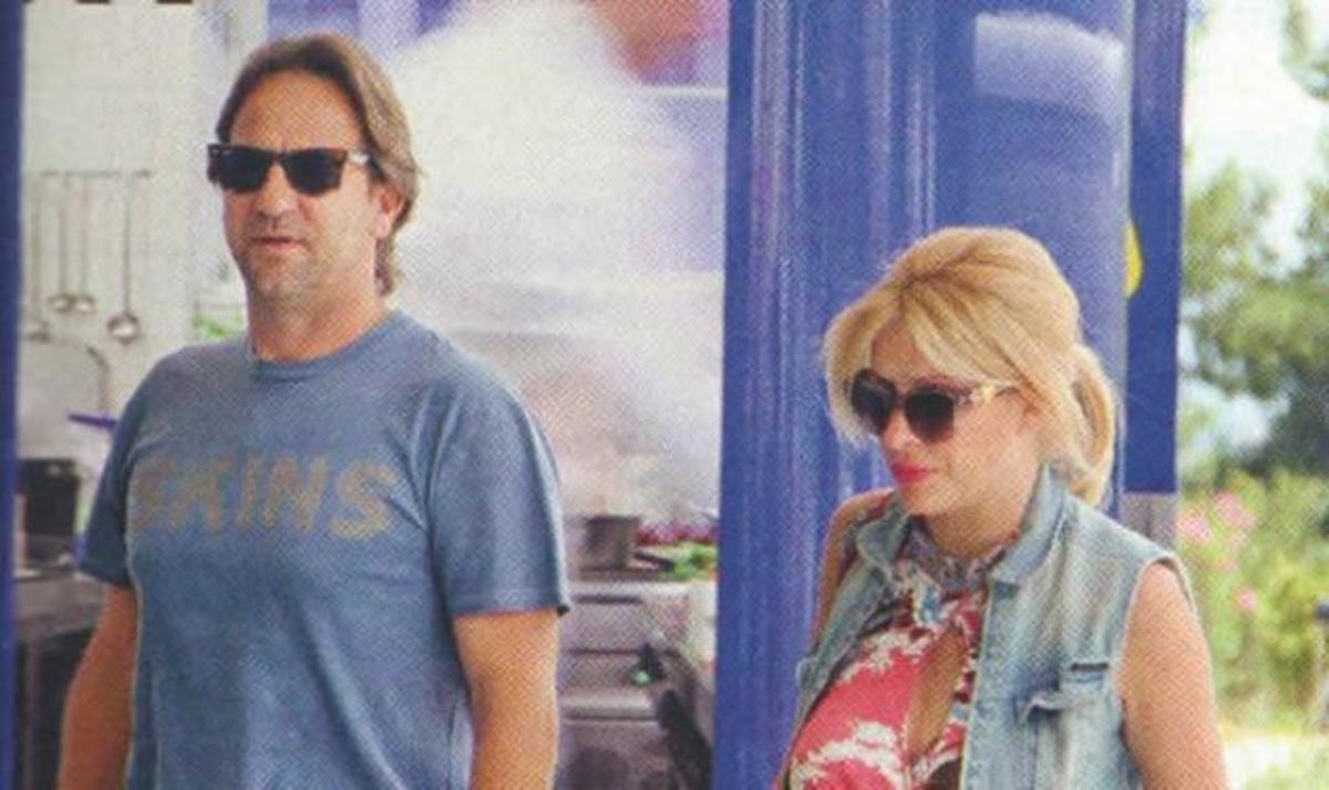 Ελένη Μενεγάκη – Ματέο Παντζόπουλος: Ετοιμάζονται για τις διακοπές στην Άνδρο