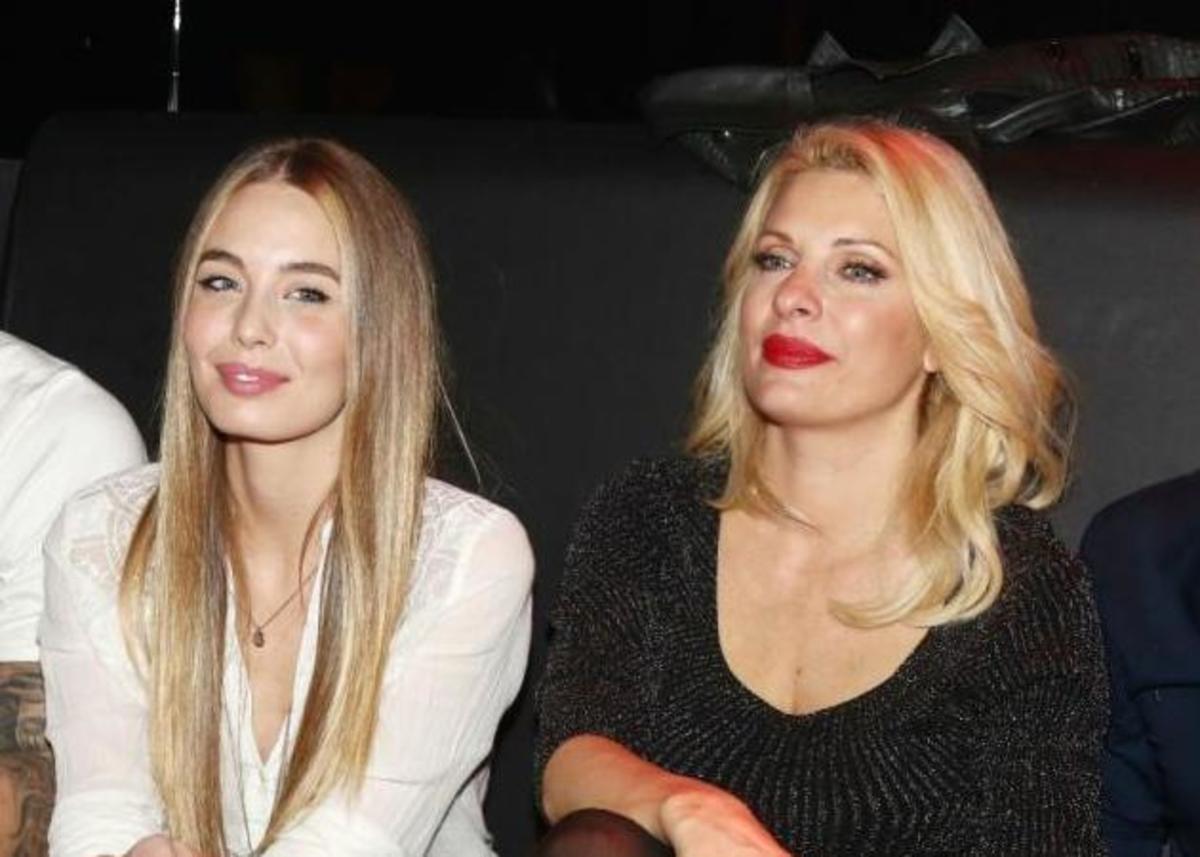 Το δημοσίευμα που θέλει στα “μαχαίρια” την Ελένη Μενεγάκη με την Αντωνία Καλλιμούκου