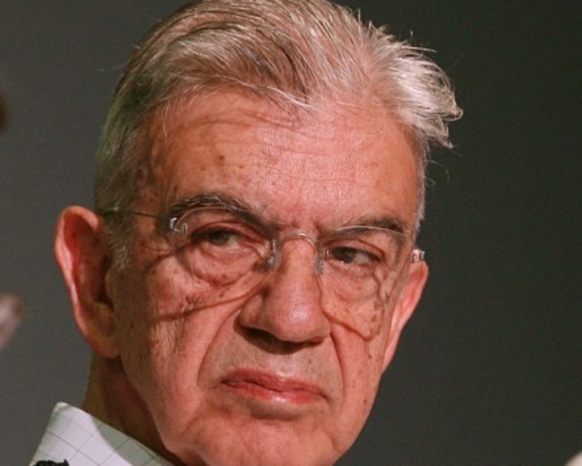 Σκότωσαν τον Μένη Κουμανταρέα