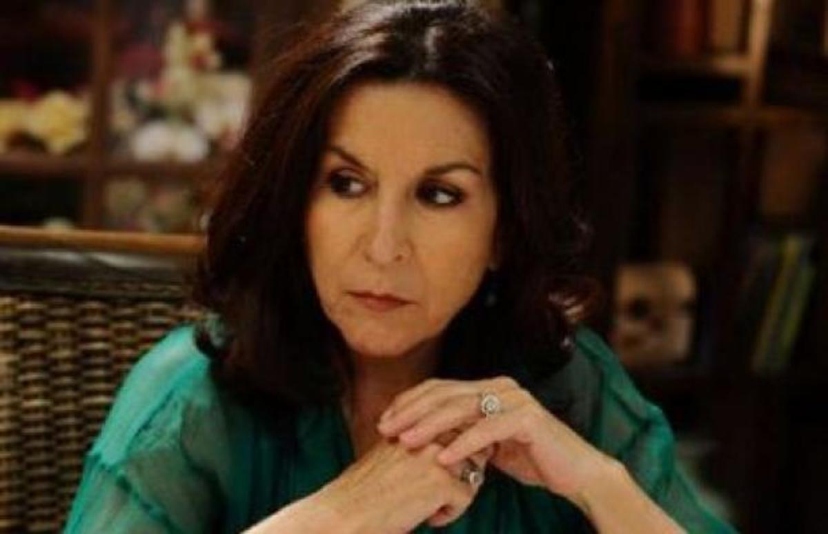 Ξέσπασε η Νένα Μεντή: «Προτιμούν να πετάνε χρήματα σε «σκουπίδια» και…»