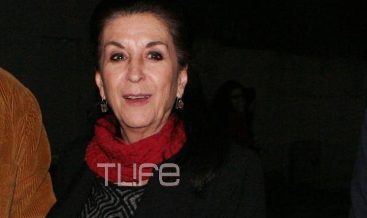 Νένα Μεντή: Σπάνια δημόσια εμφάνιση με τον επί 37 χρόνια σύντροφό της!