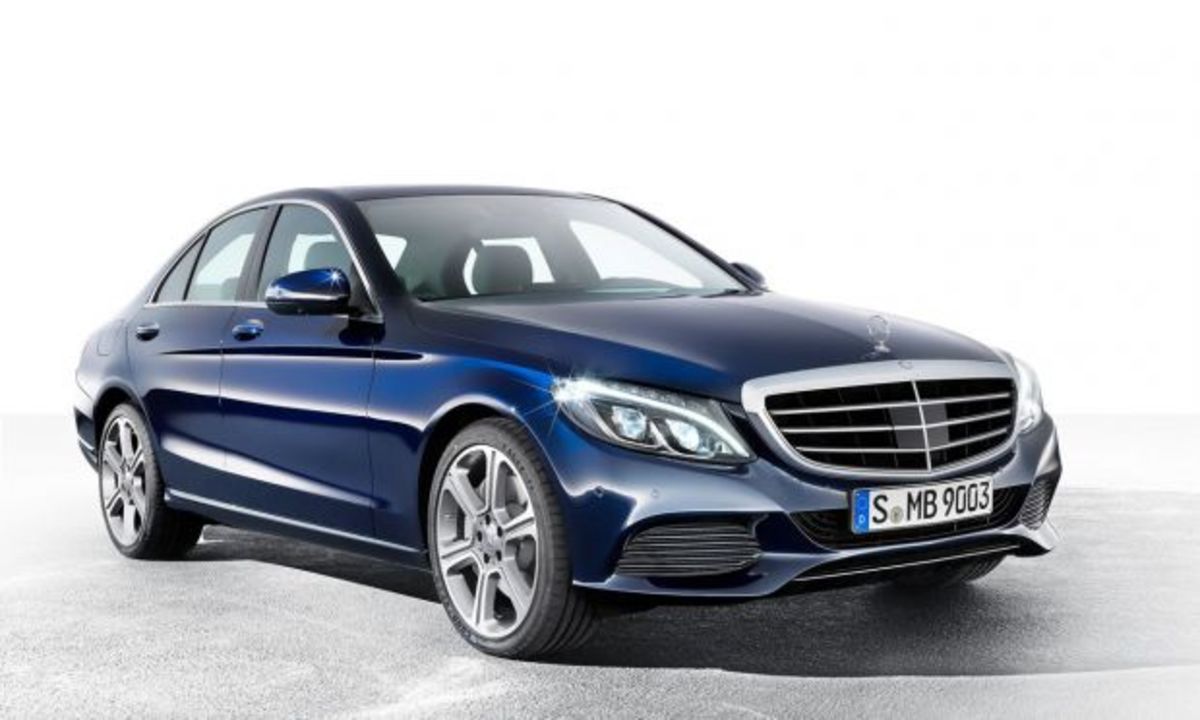 Ανακαλούνται για έλεγχο 258 Mercedes-Benz C-Class