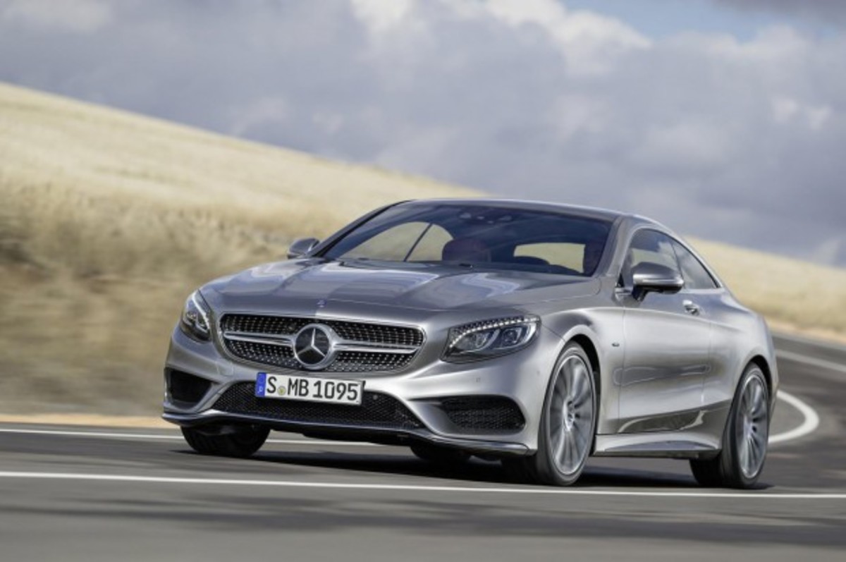 Η Mercedes-Benz αποκάλυψε και επίσημα τη νέα S-Class Coupé (VIDEO)