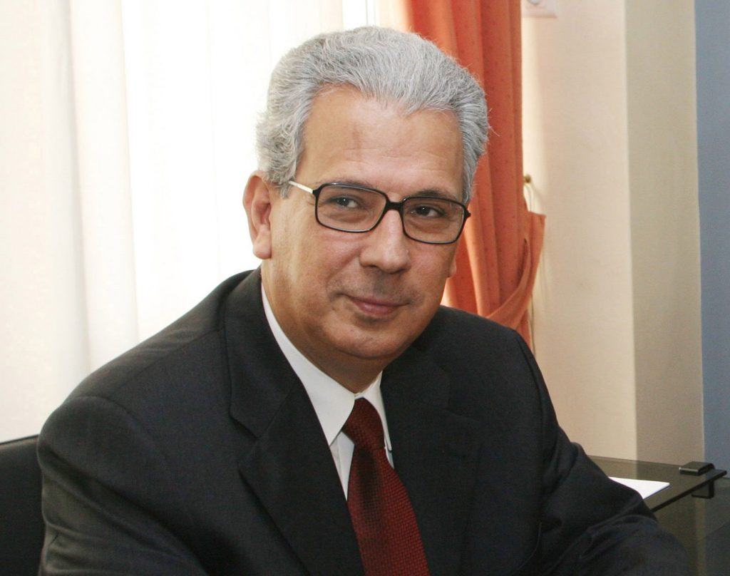 Κάποιος να τους μαζέψει! Γ.Γ. υπουργείου Οικονομικών: Ο κατώτατος μισθός στην Ελλάδα παραμένει υψηλός