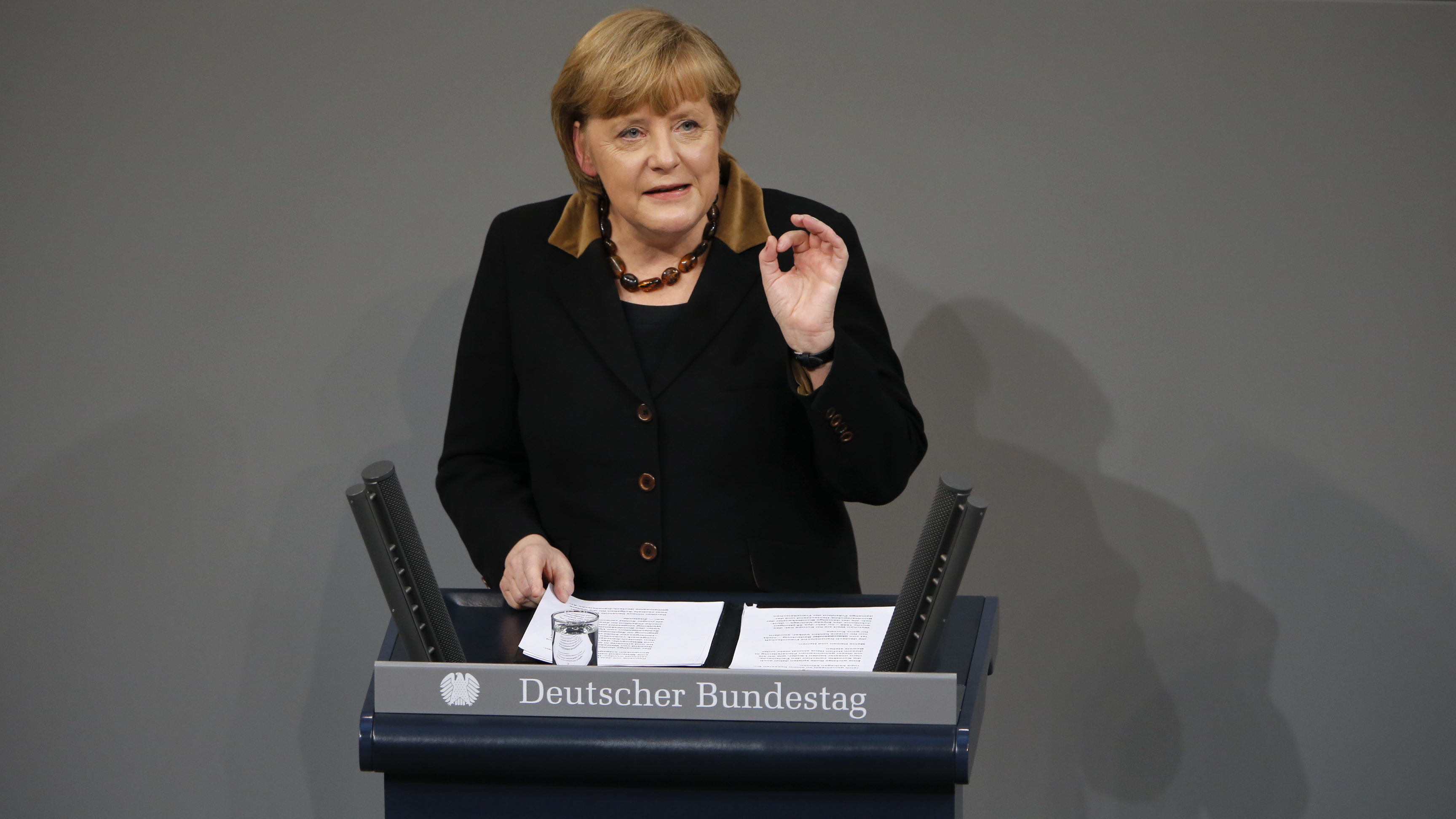 Παραμένει πρώτη η Μέρκελ στις δημοσκοπήσεις