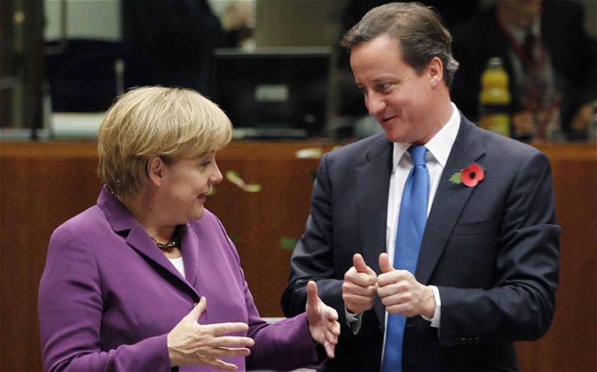 Η Μέρκελ θέλει τη Βρετανία στην ΕΕ – Θα συνεχίσει να στηρίζει τον Γιούνκερ;