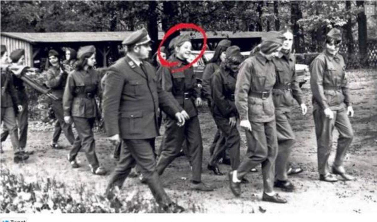 Η Μέρκελ με στολή πολιτοφύλακα!