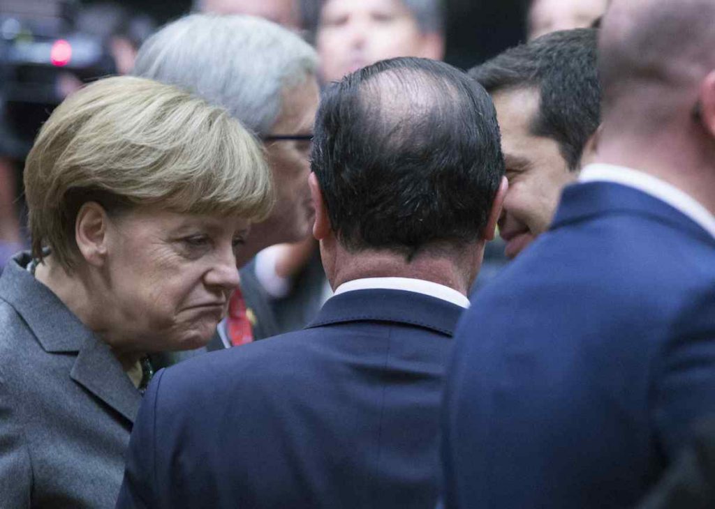 NYT: Αποφεύχθηκε η καταστροφή αλλά τα προβλήματα της Ελλάδας δεν λύθηκαν