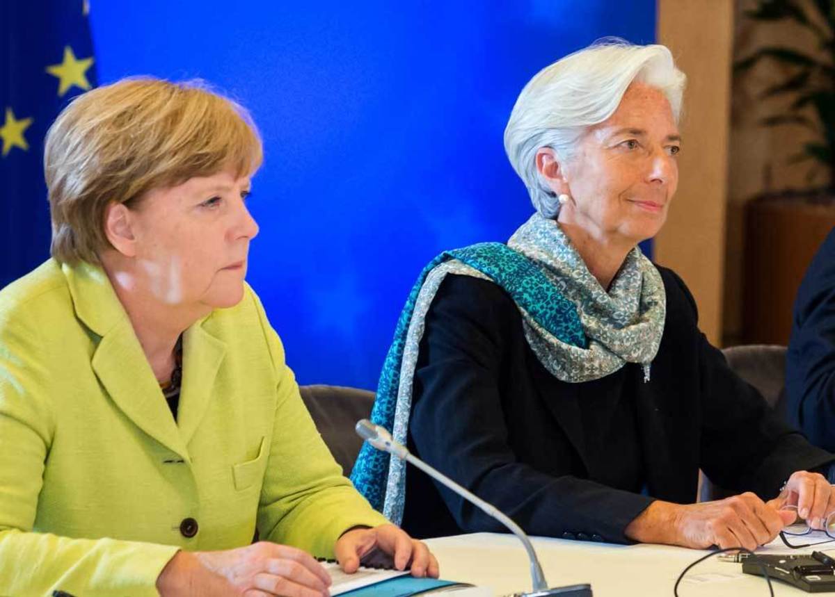Spiegel: Τα βρήκαν Μέρκελ και Λαγκάρντ – Με 5 δισ το ΔΝΤ στο ελληνικό πρόγραμμα