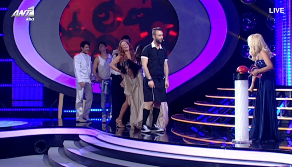 YFSF: Αυτές είναι οι μεταμφιέσεις του 6ου live!