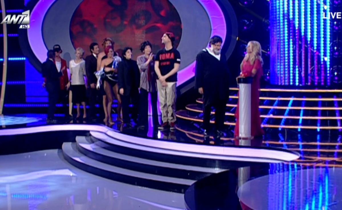 YFSF: Αυτές είναι οι μεταμφιέσεις του 8ου live!