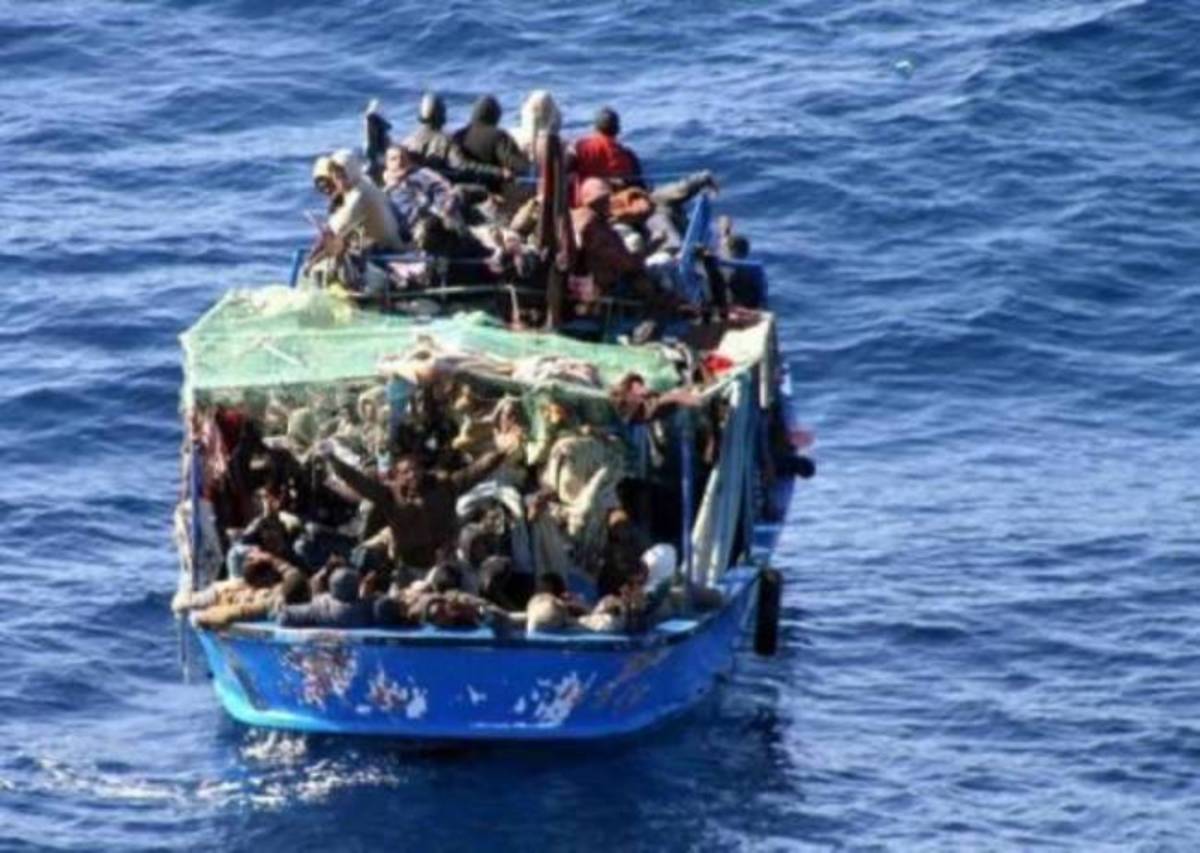 Εντοπίστηκε σκάφος με 58 παράνομους μετανάστες