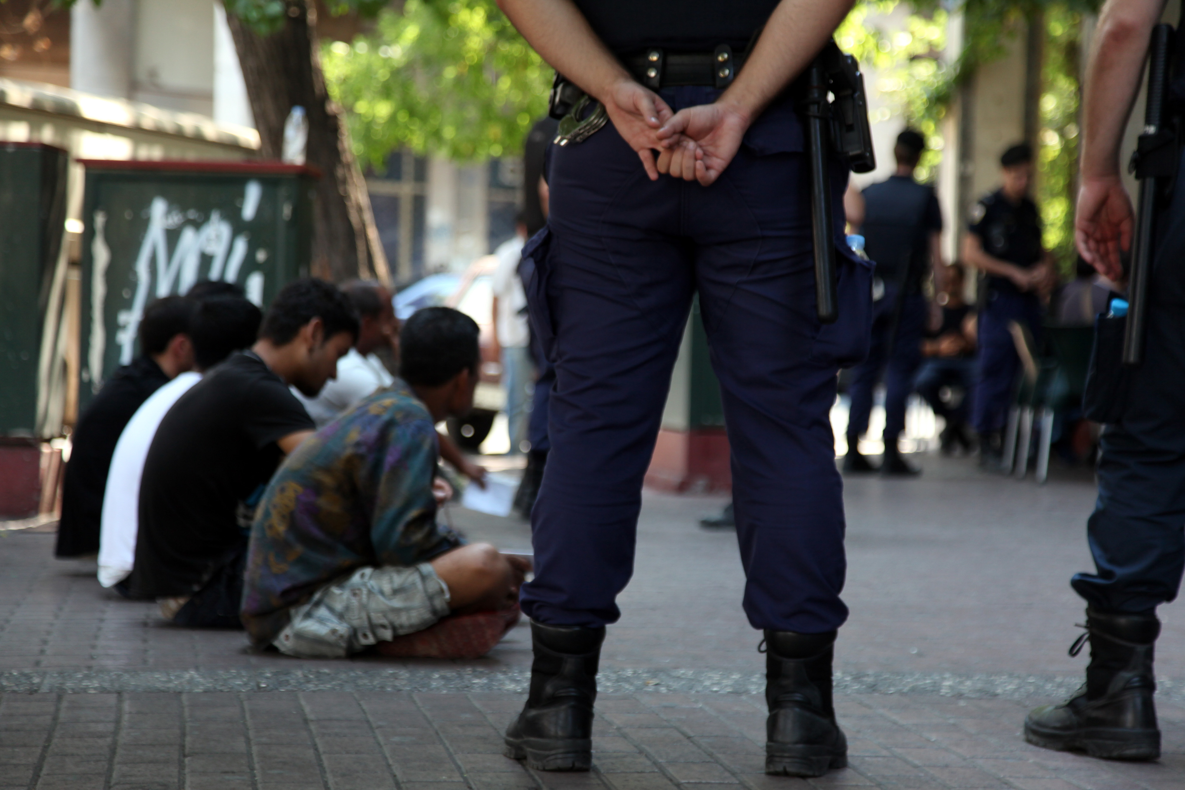 Στον εισαγγελέα οι καταγγελίες για βιαιοπραγίες αστυνομικών εναντίον μεταναστών