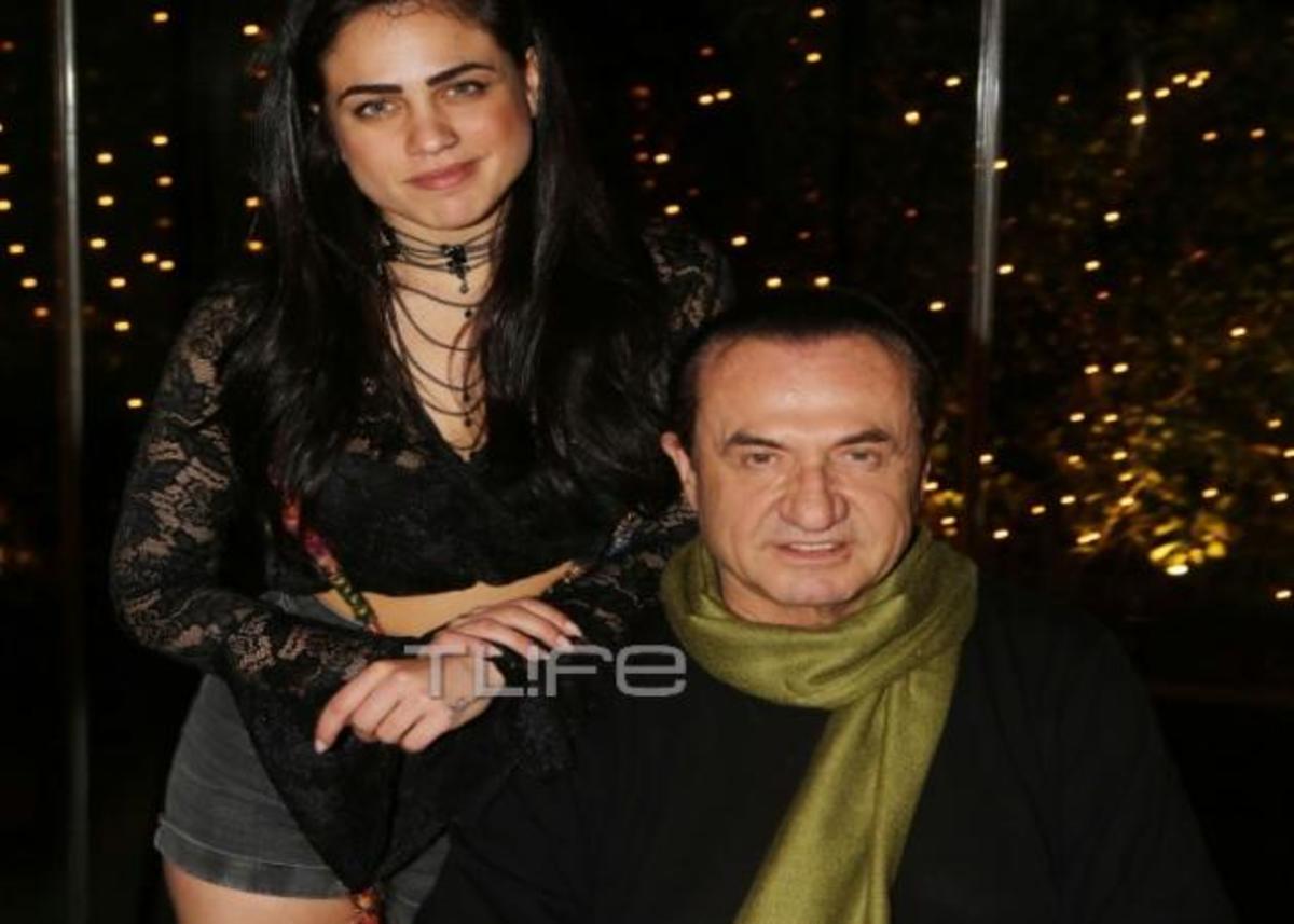 Η σέξι Κόνυ έγινε 25 και γιόρτασε με τον μπαμπά της!